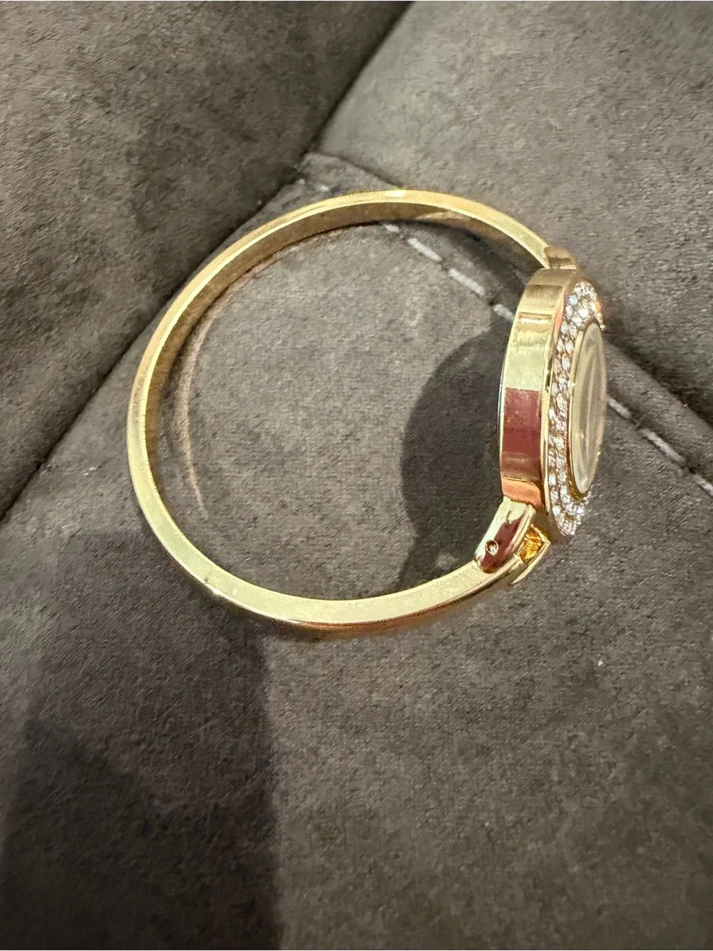 Target elegant gold